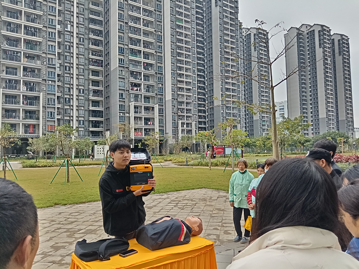 社区AED除颤仪应用...